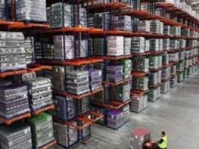 跨境电商怎样选择支持大货中转的英国海外仓?